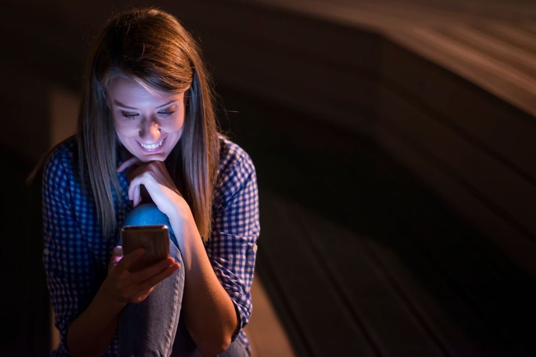 how-social-media-fuels-anxiety-in-young-women